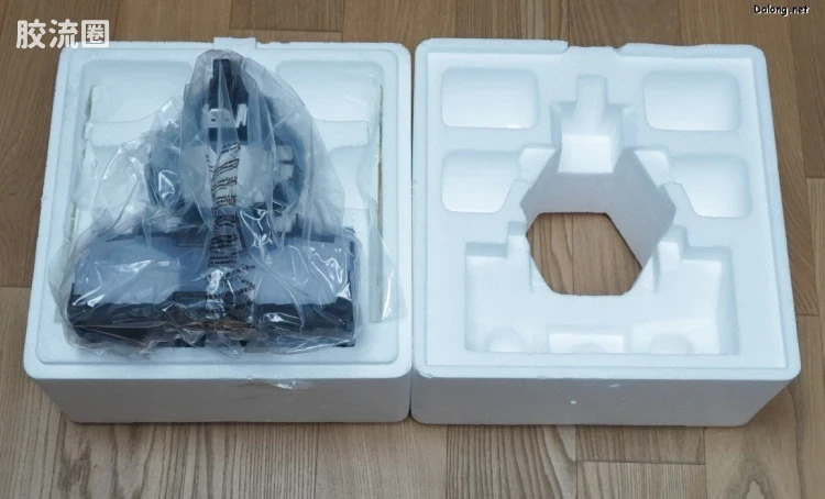 万代 大比例胸像系列 REAL EXPERIENCE MODEL RX-0 独角兽高达 自动变形版 - 图片